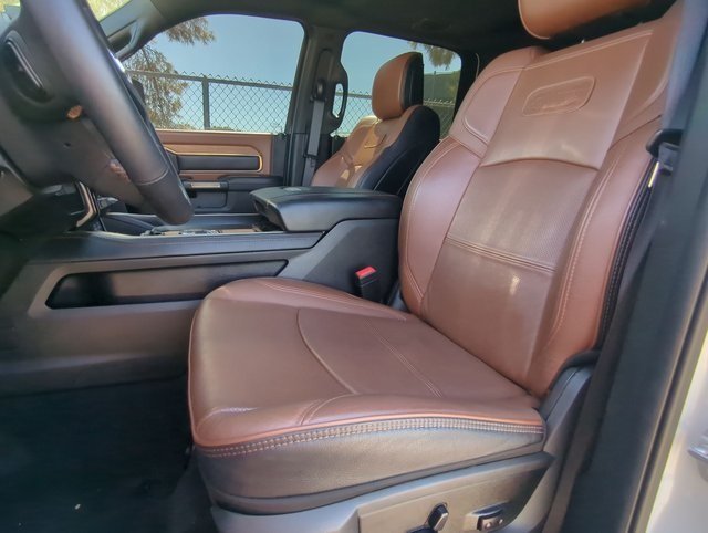 Gallery image 19 for 2024 Chevrolet Silverado 2500HD LT